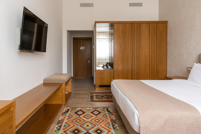 Bedroom 2, HOTEL MODERNO & Spa, Tashkent City