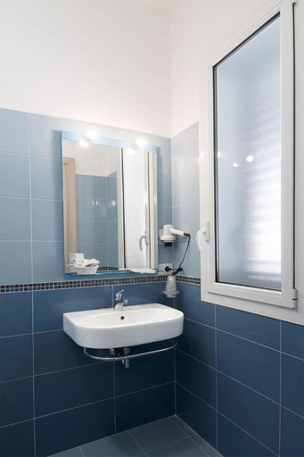 Bathroom 4, Albergo Miramare Gallipoli, Lecce