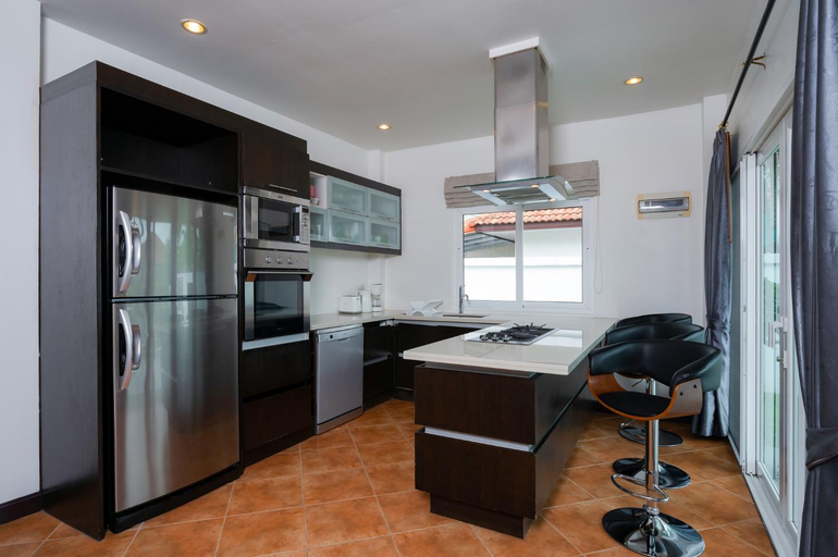 Dining Room 17