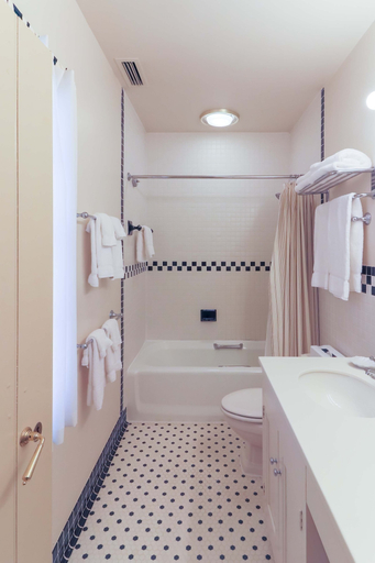 Bathroom 4, Colonial Houses, an Official Colonial Williamsburg Hotel, Williamsburg