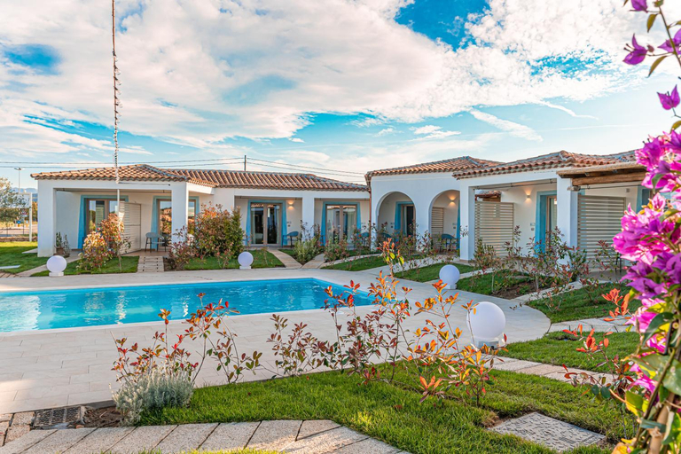 Exterior & Views 2, AQUA SARDINIA Boutique Hotel, Nuoro