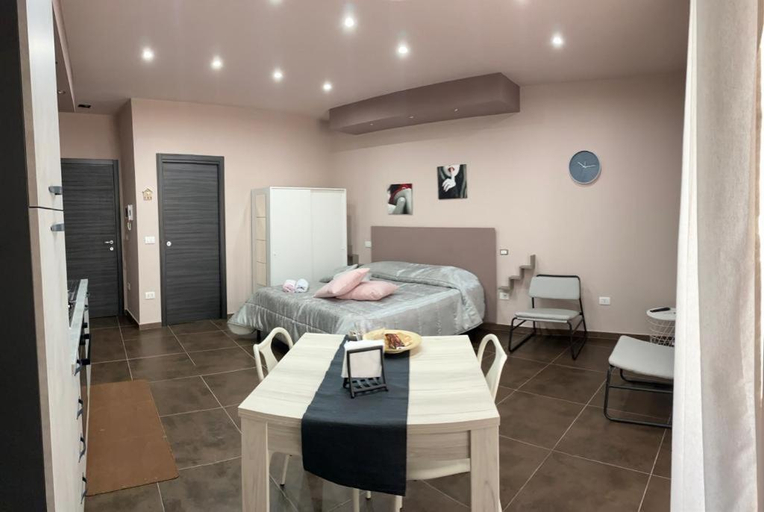 Others 5, La casa di Francesca, Agrigento