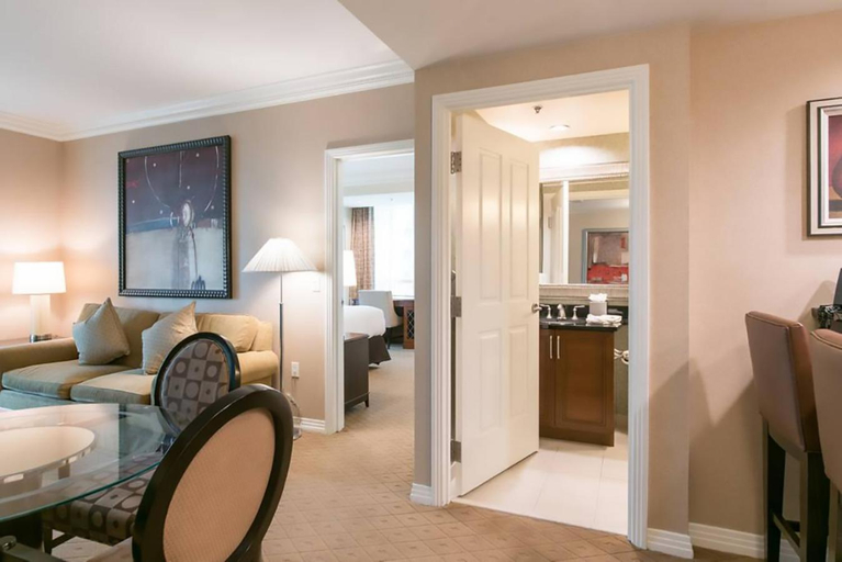 Bathroom 4, Amethyst Studio Suite MGM Signature STRIP VIEW Balcony, Clark