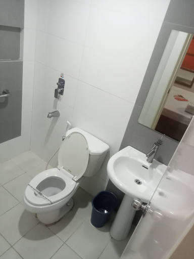 Bathroom 4, Hotel Sogo Cabanatuan, Cabanatuan City