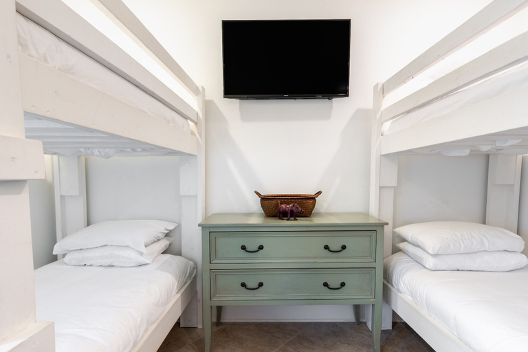 Bedroom 3, Seas To Tango by Avantstay 2 Mins to Beach!, Walton