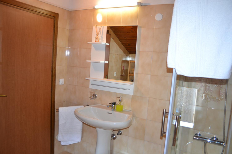 Bathroom 2, Bed & Breakfast Ligont, Pordenone