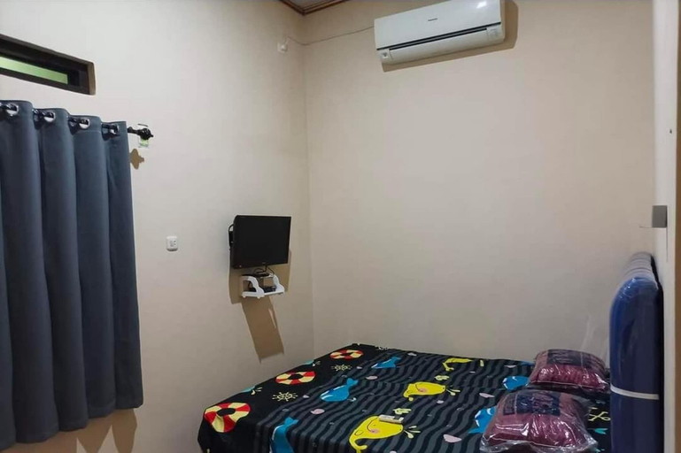 Bedroom 3, Hotel O Ayna Kost Syariah, Indramayu