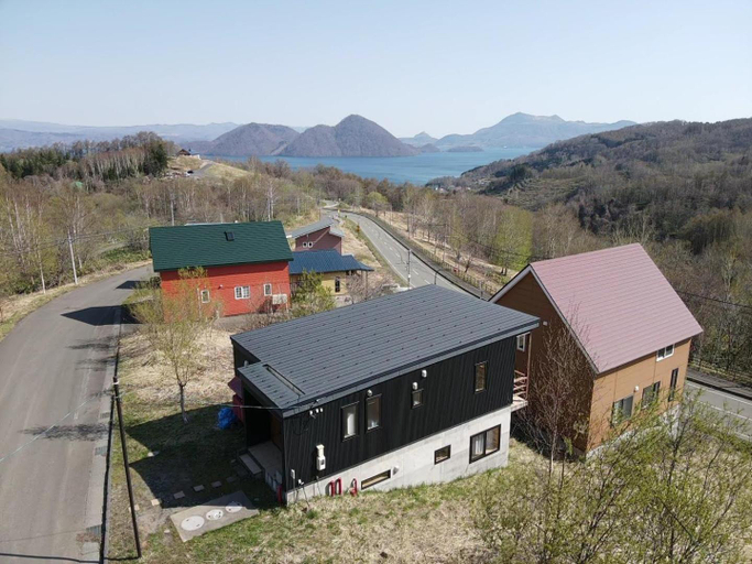 Others 2, LAKE view PRIVATE log house, Tōyako