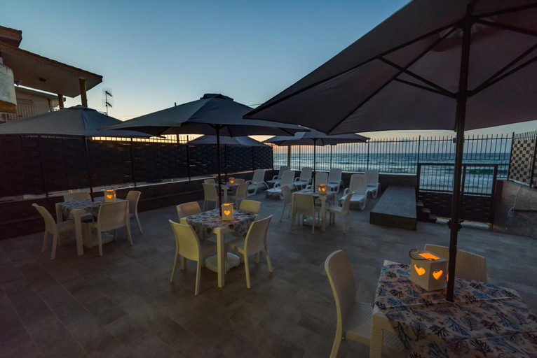 Food & Drinks 5, Castello di Sabbia, Palermo