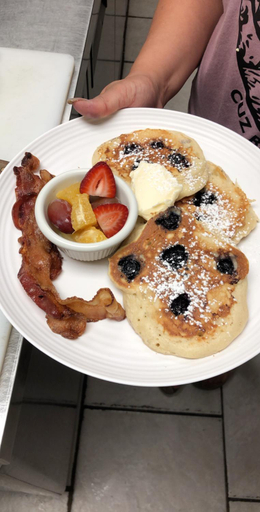 Food & Drinks 5, The Whispering Pines Inn, Cleveland