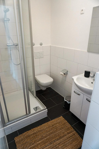 Bathroom 2, Leutesdorfer Hof, Neuwied