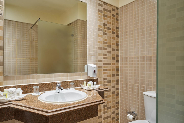 Bathroom 5, The Three Corners Sea Beach Resort, Al-Qusayr