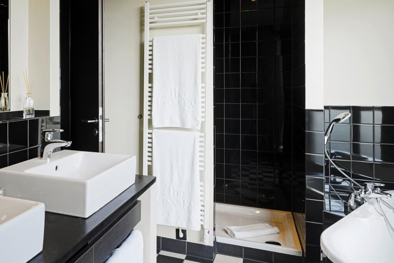 Bathroom 4, The George Hotel, Hamburg