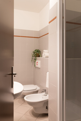 Bathroom 5, The Convo Lake Como, Como