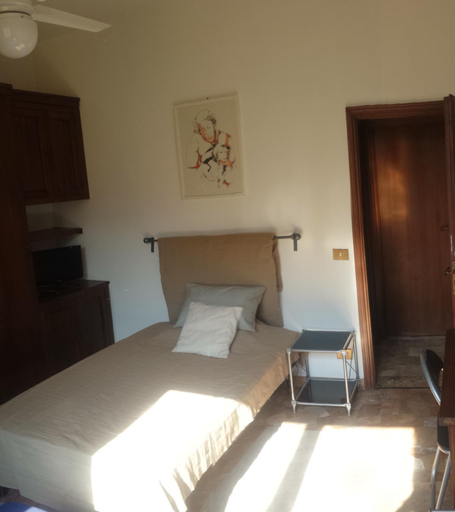 Others 4, B&B Jacopino, Florence