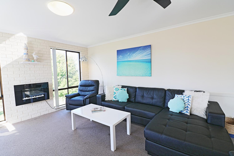 Bedroom 3, Capri Apartments, Bega Valley