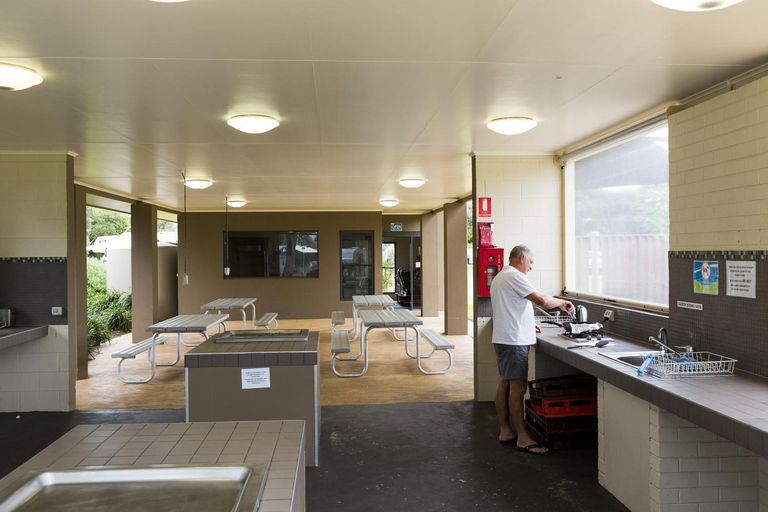 Food & Drinks 4, NRMA イースタン ビーチ ホリデイ パーク, E. Gippsland - Bairnsdale