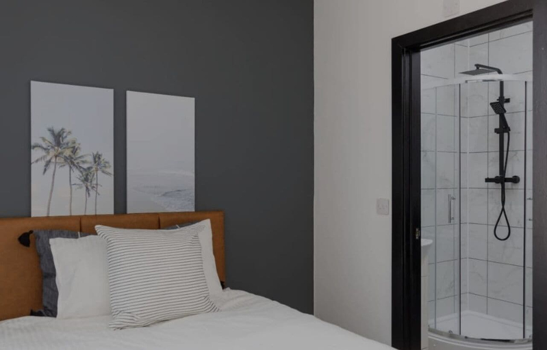 Bedroom 5, The Residency Rooms Liverpool, Wirral
