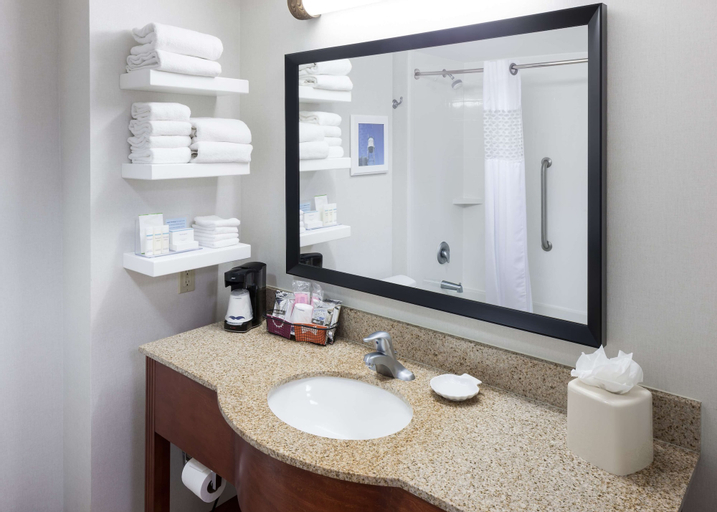 Bathroom 12
