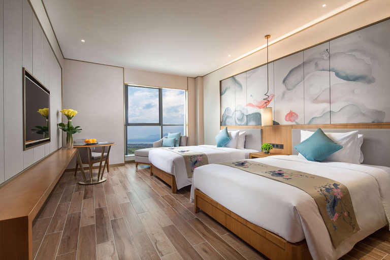 Bedroom 3, Ramada Plaza Fuxian Lake, Yuxi