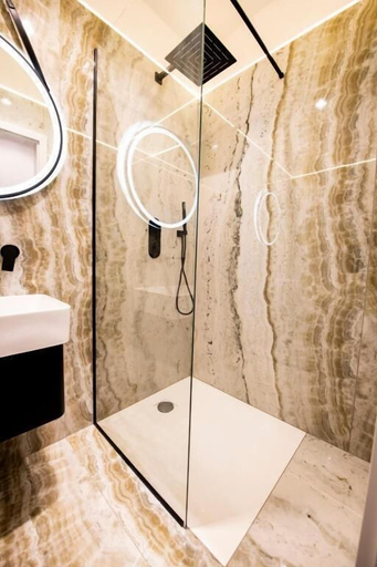 Bathroom 4, Fregata Kołobrzeg, Kołobrzeg