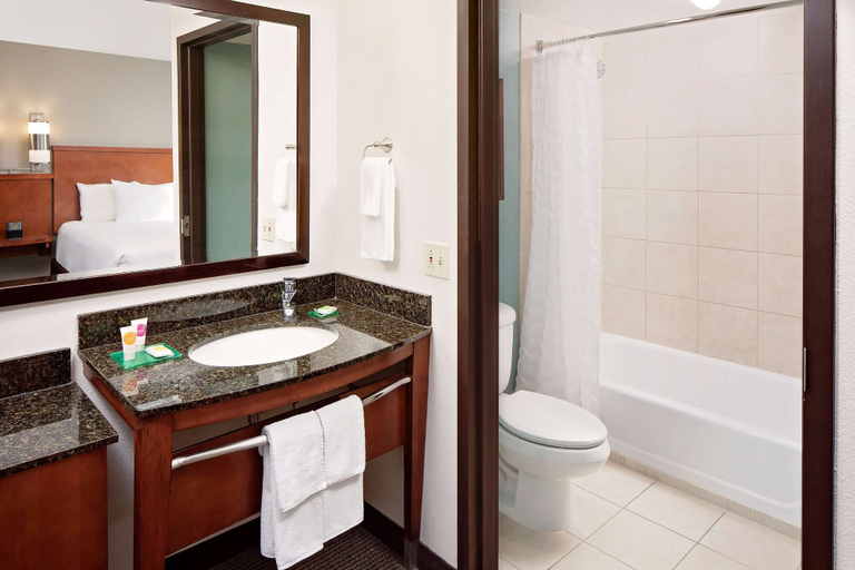 Bathroom 4, Hyatt Place Ontario / Rancho Cucamonga, San Bernardino