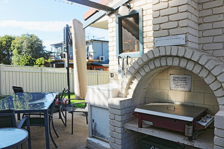 Food & Drinks, Capri Apartments, Bega Valley