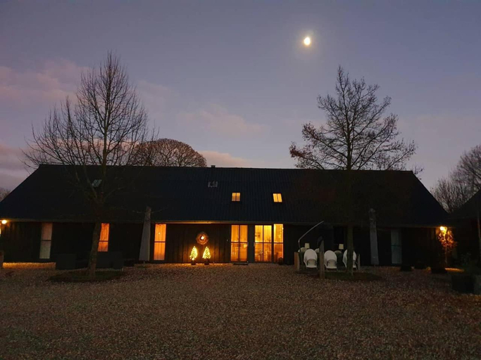 Others 3, B&B Mooi Montferland, Bergh
