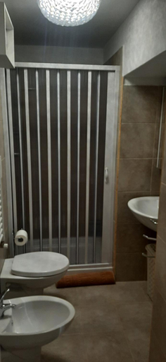Others 5, B&B La Maddalena, Bari