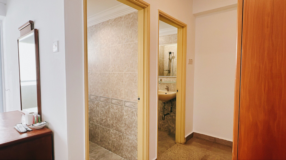 Bathroom 3