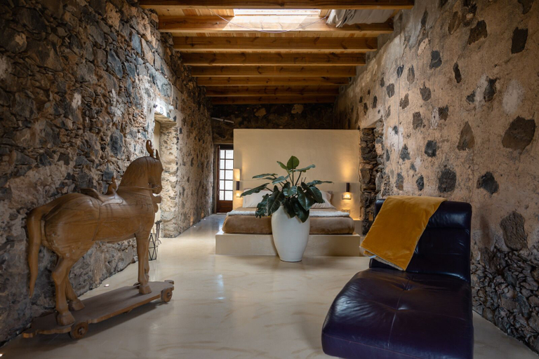 Others 4, Finca Luz, Las Palmas