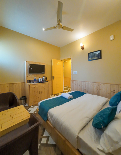 Bedroom 2, Ghar Bar Boutique Stay & Cafe, Kangra