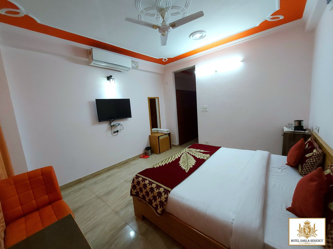 Bedroom 2, Hotel Sarla Regency, Kullu
