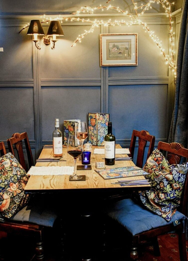 Food & Drinks 5, The Ley Arms, Devon