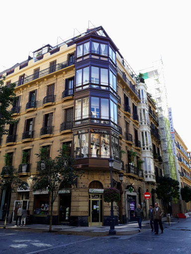Others 4, Casa 17, Guipúzcoa