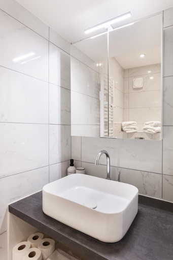 Bathroom 3, Les studios de la faisanderie, Oise