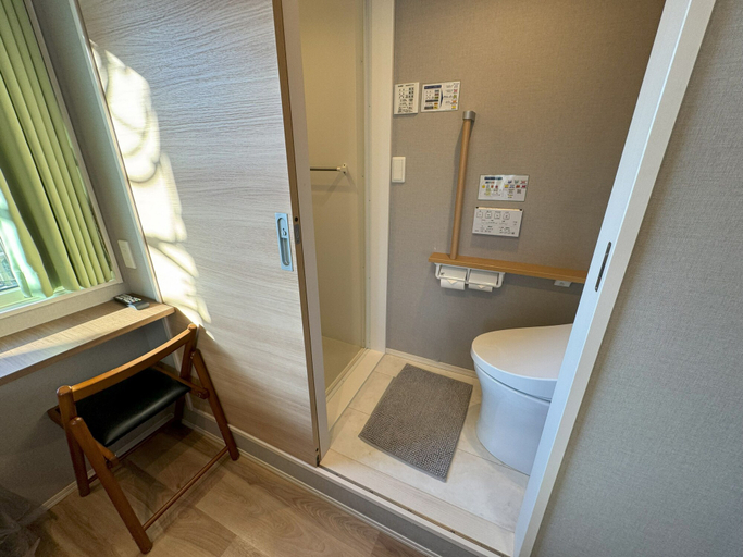 Bathroom 4, Shinjuku Warm House, Shinjuku