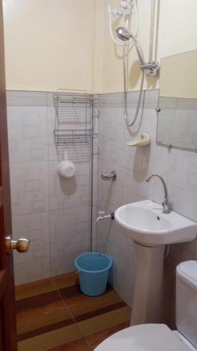 Bathroom 5, Hwan Dynasty Suite, El Nido