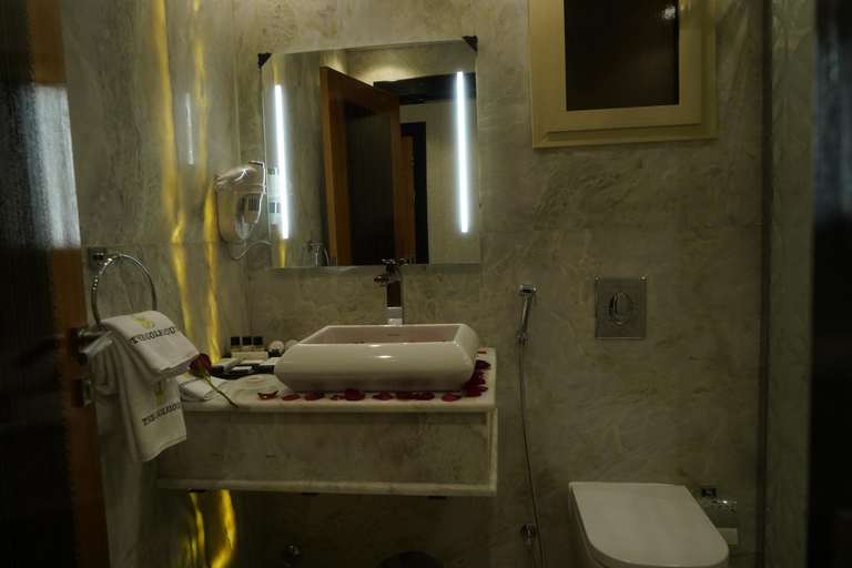 Bathroom 5, The Glorious Hotel, Al Madinah Al Munawwarah