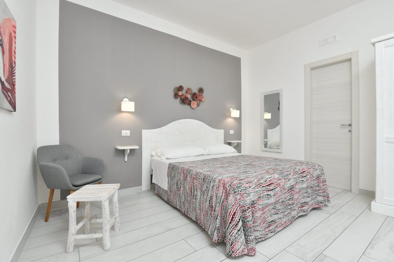 Others 2, B&B inCentro, Salerno
