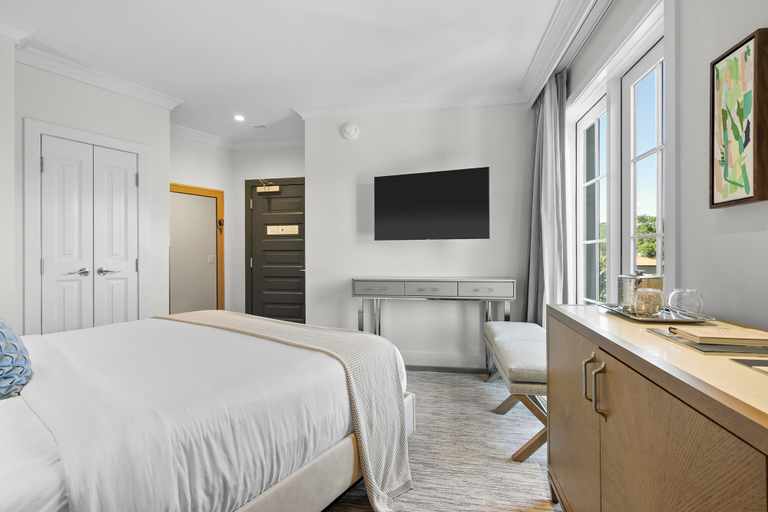 Bedroom 3, The Shepherd Hotel Downtown Clemson, Pickens