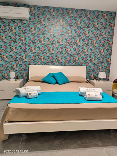 Bedroom, Bed Nonnonino, Lecce