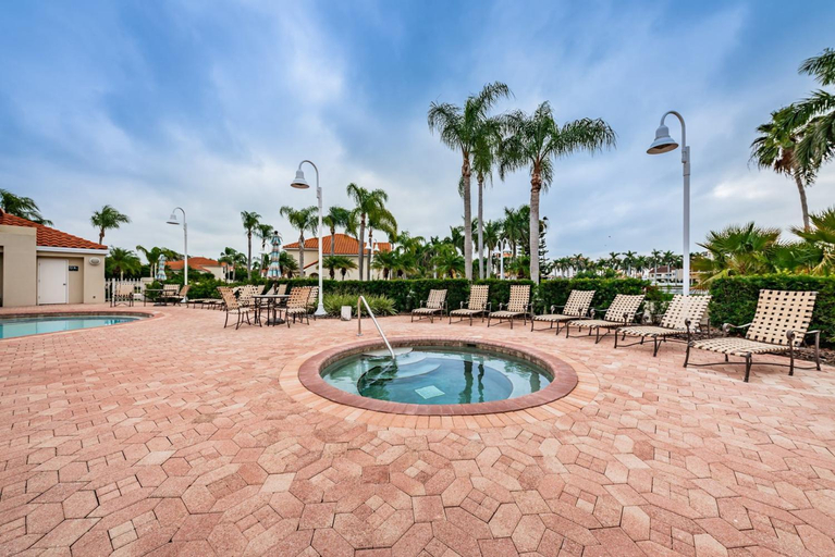 Sport & Beauty 4, Vista Verde N Golf Course Villa on the 12th Green, Pinellas