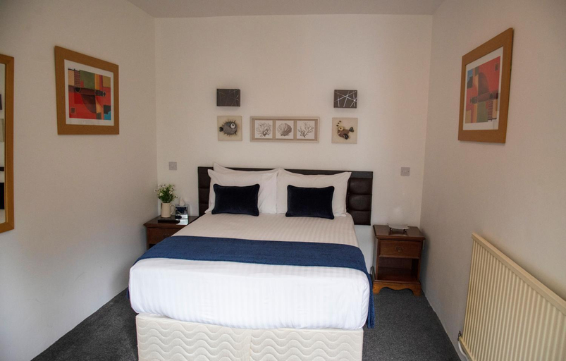 Bedroom 3, Hamlet Hotels Maidstone, Kent