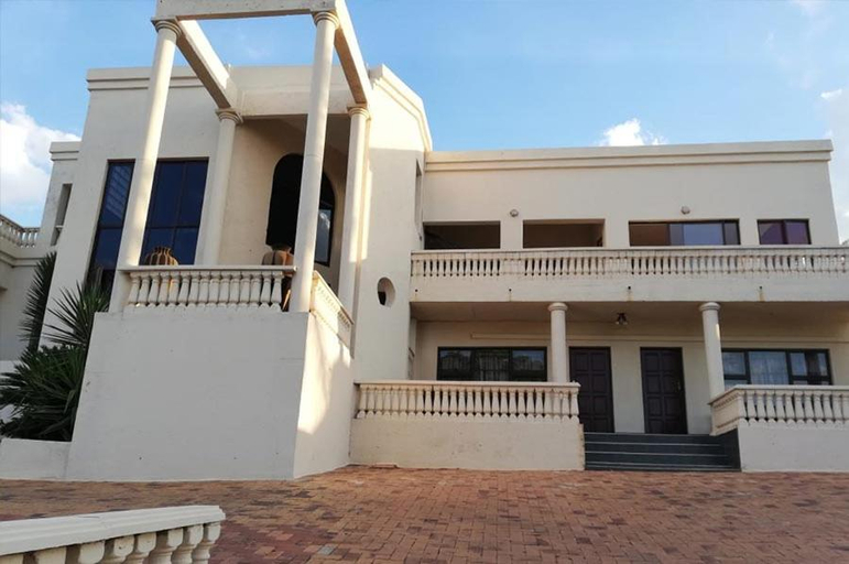 Others 5, Casadeross, City of Tshwane