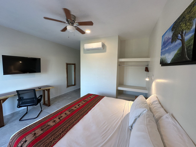 Bedroom 2, Oneiro Suites, Othón P. Blanco