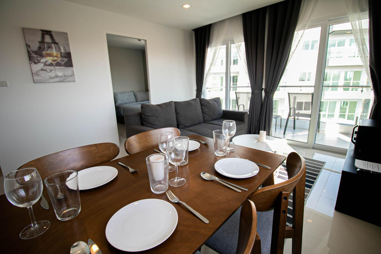 Food & Drinks 5, Mantra Beach Condominium Suite - Mae Phim, Klaeng