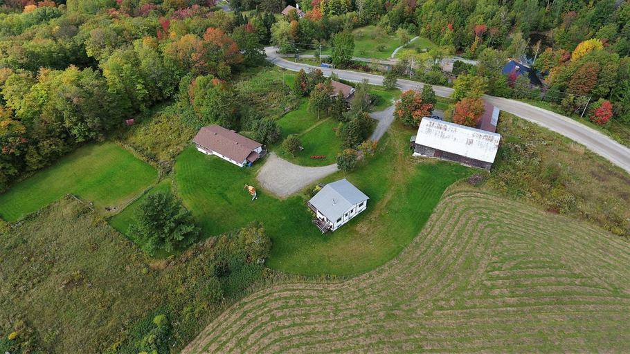 Others 4, Auberge Schweizer, Brome-Missisquoi