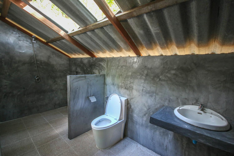 Bathroom 3, Hornbill Bungalows, Muang Ranong