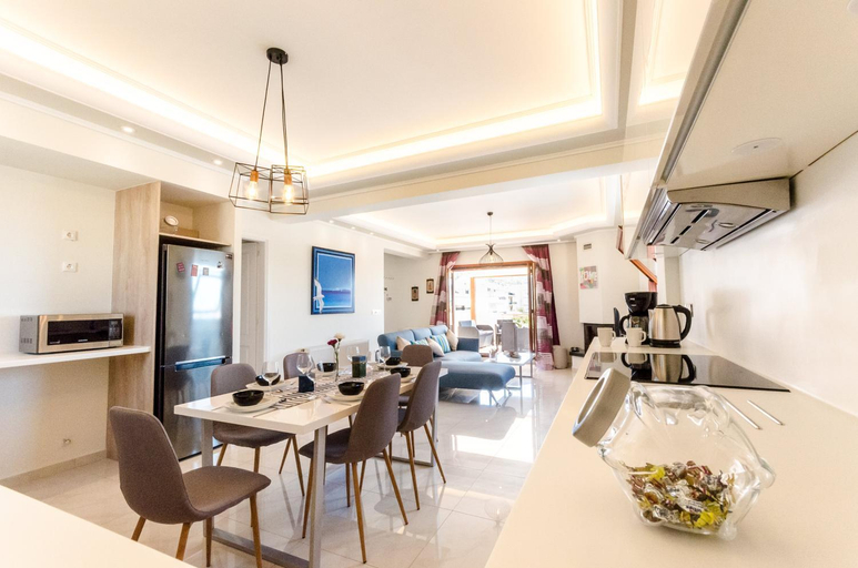 Food & Drinks, Leo - Unique Glyfada Apartment, Attica